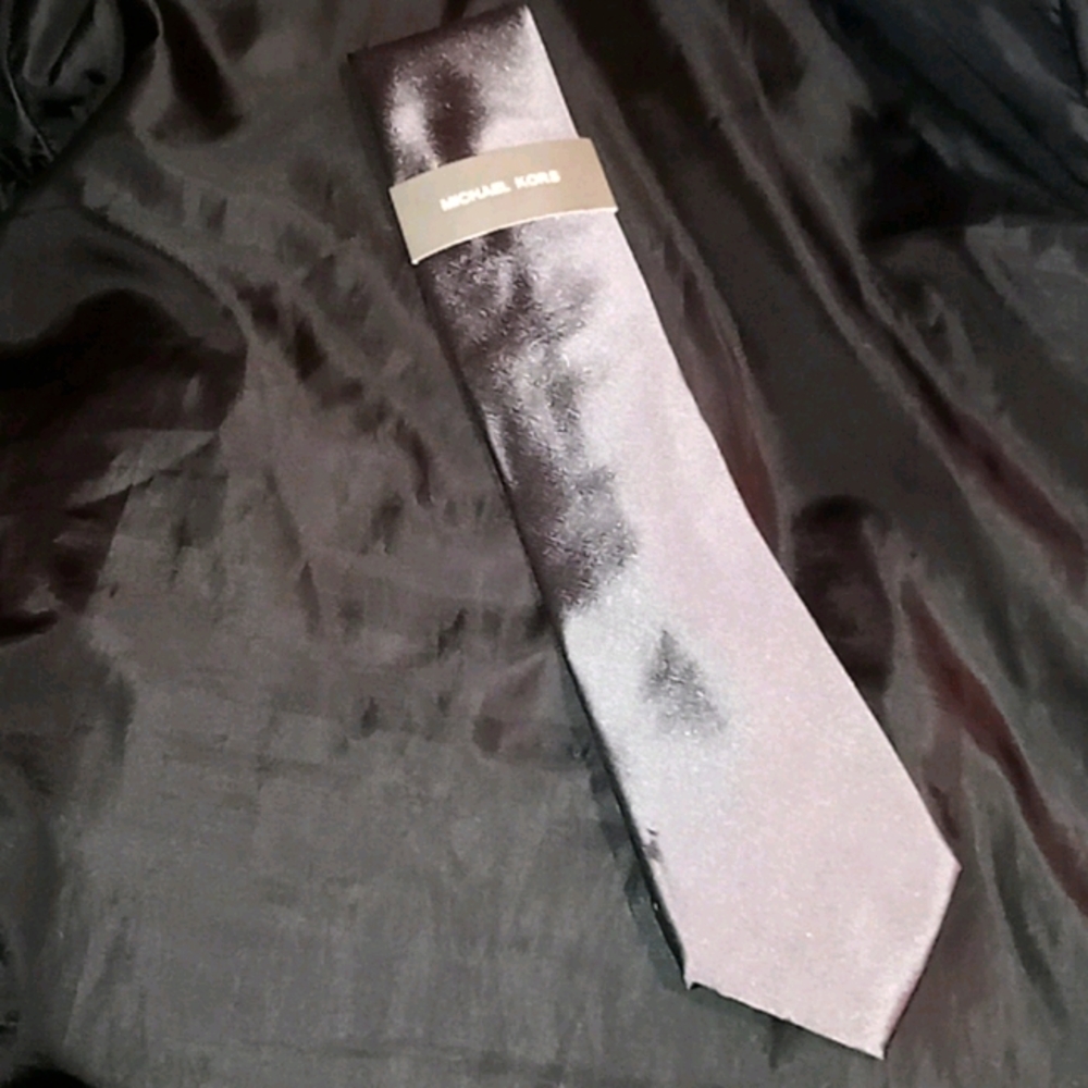 Micheal Kors dress tie